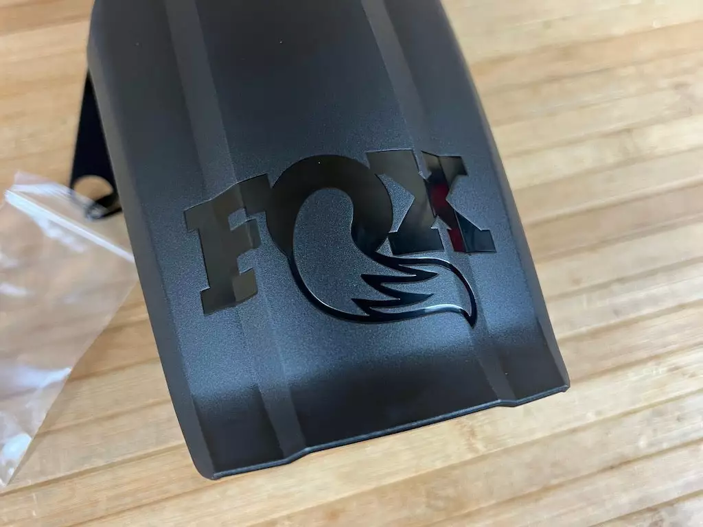 Fox Mud Guard XL / Schutzblech 36 & 38 Schwarz 4 Fox Mud Guard XL / Schutzblech 36 & 38 Schwarz – Bild 2