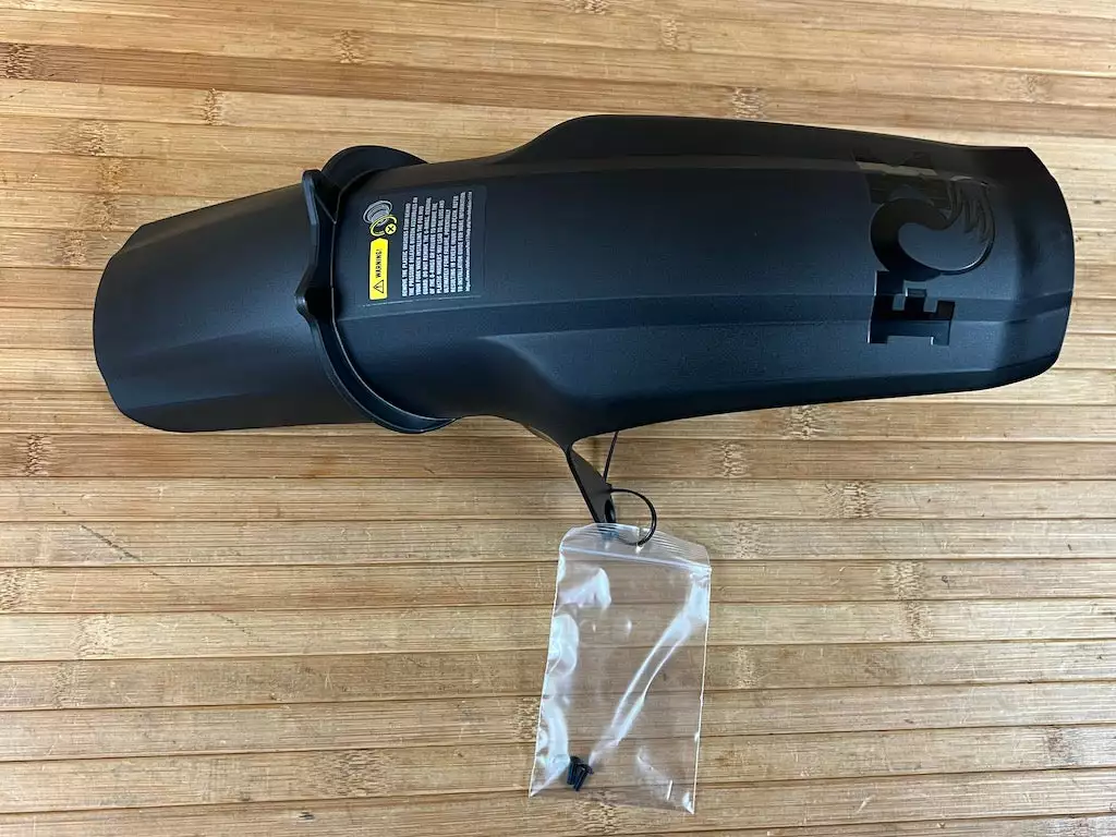 Fox Mud Guard XL / Schutzblech 36 & 38 Schwarz 5 Fox Mud Guard XL / Schutzblech 36 & 38 Schwarz – Bild 3