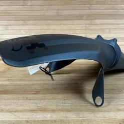 Fox Mud Guard XL / Schutzblech 36 & 38 Schwarz 20 Fox Mud Guard XL / Schutzblech 36 & 38 Schwarz -Neatflow Verkäufe IMG 6944 d236886f 3f8f 4375 b16c 40a0ac502e0a