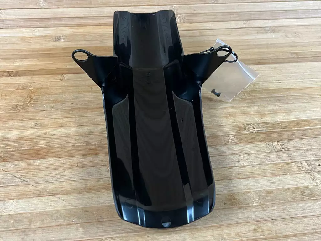 Fox Mud Guard XL / Schutzblech 36 & 38 Schwarz 14 Fox Mud Guard XL / Schutzblech 36 & 38 Schwarz – Bild 12