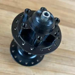 Dt-swiss DT Swiss 370 VR Nabe Schwarz 8 Dt-swiss DT Swiss 370 VR Nabe Schwarz -Neatflow Verkäufe IMG 7218 1f004f90 131c 47a8 85d9 6da440e4a44a