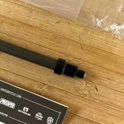 Manitou Dorado 37 Air Spring Einheit Mit Cap PRO / Expert -Neatflow Verkäufe IMG 7275 870c3488 84d1 4af6 9aa6 912a704dbdef