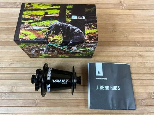 Race Face Vault VR Nabe Boost 110x15 32 Loch Schwarz -Neatflow Verkäufe IMG 7615 f97a1745 7b0f 4207 a0c6 23642fad3d60