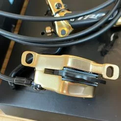 TRP DH-R EVO GOLD HD-M846 Bremse HR Hebel Rechts 23 TRP DH-R EVO GOLD HD-M846 Bremse HR Hebel Rechts -Neatflow Verkäufe IMG 7883 da3443b4 1cf3 46a0 b831 9e6f299dec9a