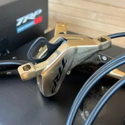 TRP DH-R EVO GOLD HD-M846 Bremse HR Hebel Rechts 24 TRP DH-R EVO GOLD HD-M846 Bremse HR Hebel Rechts -Neatflow Verkäufe IMG 7884 9a35234f 5859 4748 9bd5 2e86ca3ffc1c