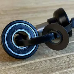 FOX Dämpferbuchse Kugellager 30x8mm Roller Assy -Neatflow Verkäufe IMG 7908 scaled