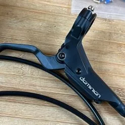 Hayes Dominion T4 Black Bremse HR / Rear 21 Hayes Dominion T4 Black Bremse HR / Rear -Neatflow Verkäufe IMG 7914 8feaa069 76c5 402a 80b9 d305fdb7354c