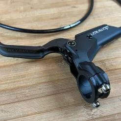 Hayes Dominion T4 Black Bremse VR / Front -Neatflow Verkäufe IMG 7926 7155fa54 b818 46b1 ae02 bcf940cd1af6