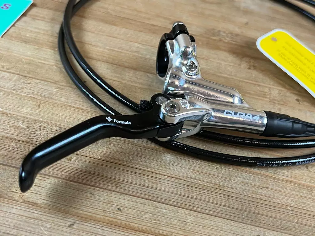 Formula CURA 4 Scheibenbremse Polish VR Oder HR 9 Formula CURA 4 Scheibenbremse Polish VR Oder HR – Bild 7