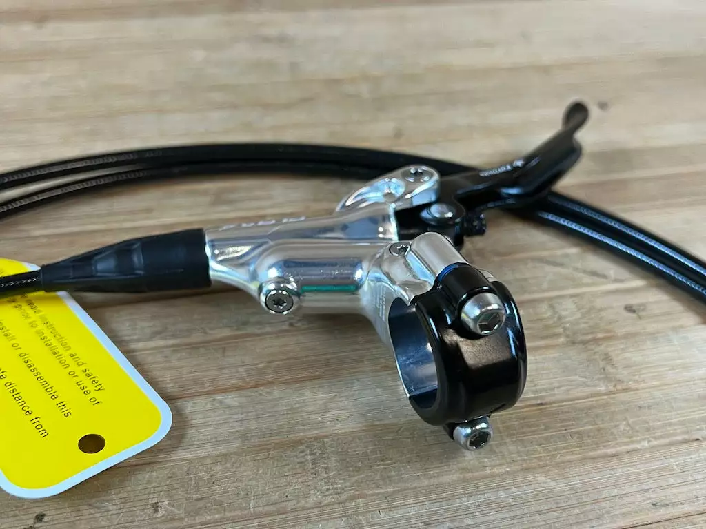 Formula CURA 4 Scheibenbremse Polish VR Oder HR 7 Formula CURA 4 Scheibenbremse Polish VR Oder HR – Bild 5