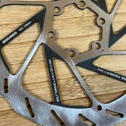 SRAM HS2 Disc / Bremsscheibe 160mm 6-Loch 10 SRAM HS2 Disc / Bremsscheibe 160mm 6-Loch -Neatflow Verkäufe IMG 8013 f0ad4287 9329 4b5f ac05 d573267ce6de