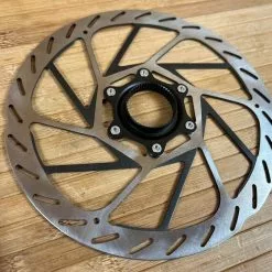 SRAM HS2 Disc / Bremsscheibe 200mm Centerlock -Neatflow Verkäufe IMG 8049