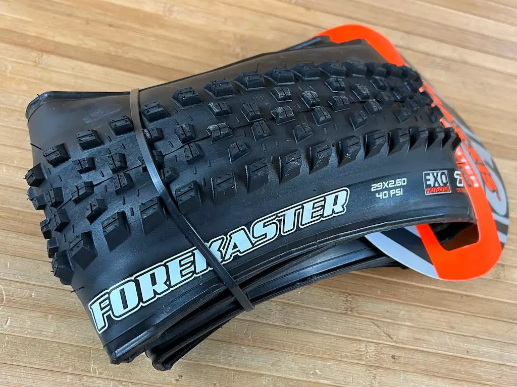 Maxxis Forekaster Reifen 29 X 2.6 EXO TR Dual 4 Maxxis Forekaster Reifen 29 X 2.6 EXO TR Dual – Bild 2
