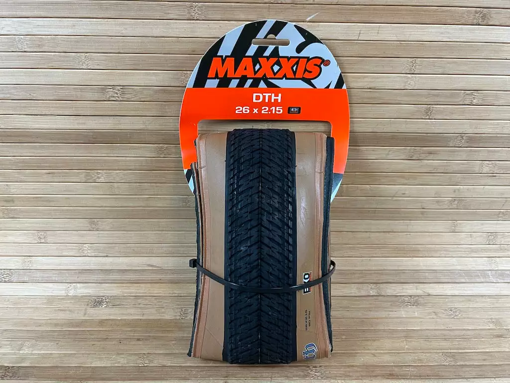 Maxxis DTH Tanwall Reifen 26 X 2.15 EXO Faltbar 3 Maxxis DTH Tanwall Reifen 26 X 2.15 EXO Faltbar