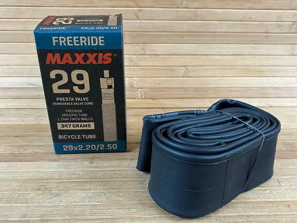 Maxxis Schlauch 29" 2.2/2.5 FV Freeride Presta 36mm 3 Maxxis Schlauch 29" 2.2/2.5 FV Freeride Presta 36mm