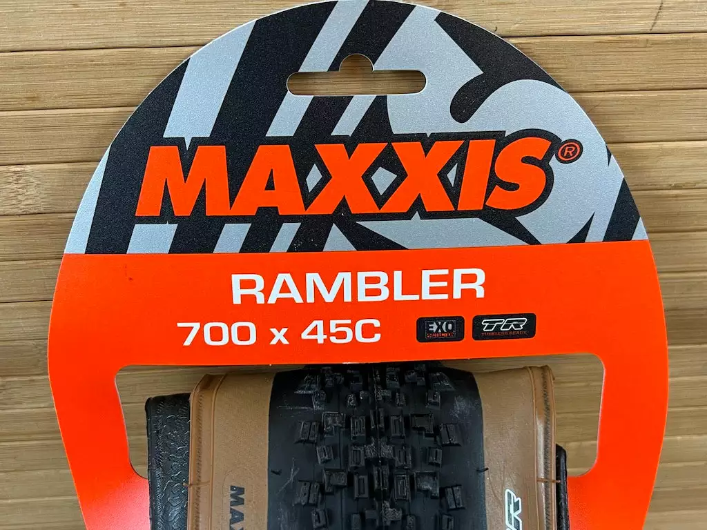 Maxxis Rambler Tanwall Reifen 700 X 45C EXO TR Gravel 5 Maxxis Rambler Tanwall Reifen 700 X 45C EXO TR Gravel – Bild 3