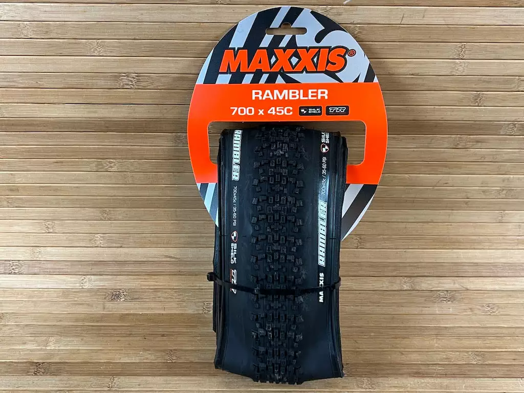 Maxxis Rambler Reifen 700 X 45C Silk Shield TR Gravel 3 Maxxis Rambler Reifen 700 X 45C Silk Shield TR Gravel