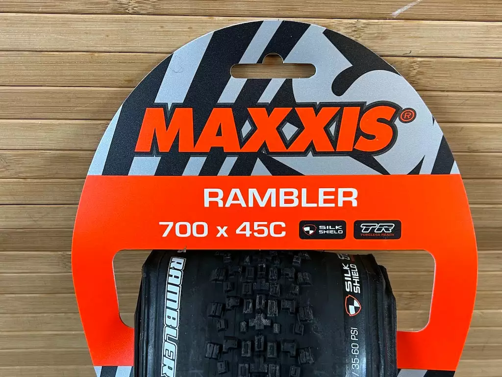 Maxxis Rambler Reifen 700 X 45C Silk Shield TR Gravel 5 Maxxis Rambler Reifen 700 X 45C Silk Shield TR Gravel – Bild 3