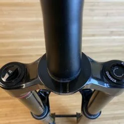 Rock-shox RockShox ZEB R 2021 180mm 27,5" Debon Air Federgabel Schwarz -Neatflow Verkäufe IMG 8847 scaled