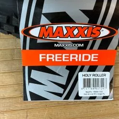 Maxxis Holy Roller Reifen 24 X 2.4 MaxxPro 60TPI Single Ply -Neatflow Verkäufe IMG 8853 91e257b0 a750 4370 a166 a675e21ccbe7