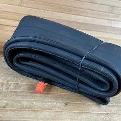 Maxxis Schlauch 24" 2.5/2.7 AV Downhill Schrader -Neatflow Verkäufe IMG 8907 4286e65d 53a9 4ef7 b142 6a41dae7a07f