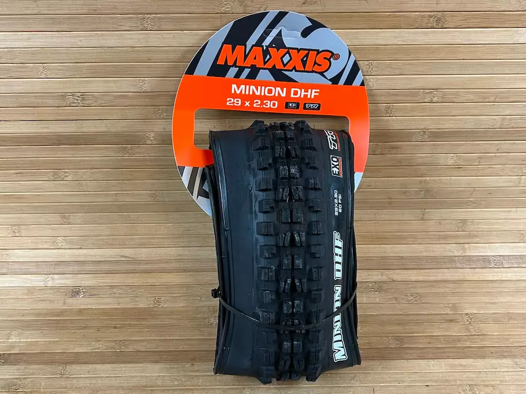 Maxxis Minion DHF Reifen 29 X 2.3 EXO TR 3 Maxxis Minion DHF Reifen 29 X 2.3 EXO TR