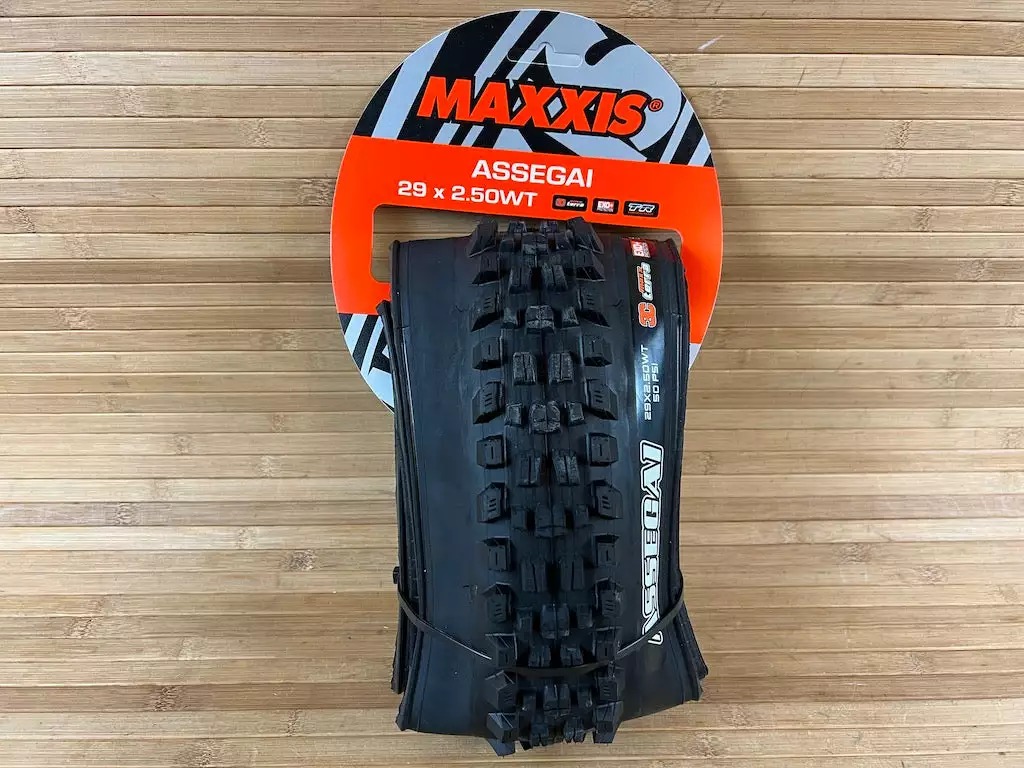 Maxxis Assegai Reifen 29 X 2.5 EXO+ TR 3C Maxx Terra 3 Maxxis Assegai Reifen 29 X 2.5 EXO+ TR 3C Maxx Terra