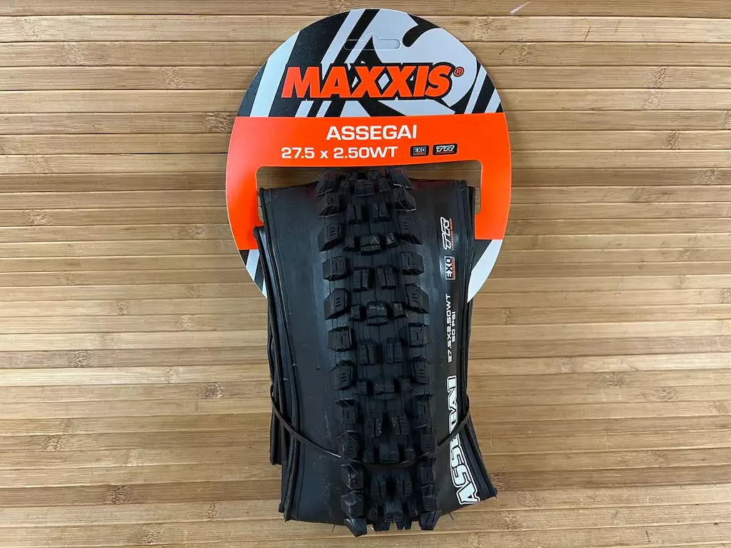 Maxxis Assegai Reifen 27.5 X 2.5 EXO TR 3 Maxxis Assegai Reifen 27.5 X 2.5 EXO TR