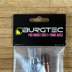 Burgtec FOX Boost Achse / Axle 2021+ Kash Bronze 10 Burgtec FOX Boost Achse / Axle 2021+ Kash Bronze -Neatflow Verkäufe IMG 9156 d90f5a99 2447 4895 9c7c 0972f386055a