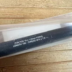 Burgtec FOX Boost Achse / Axle PRE 2021 Black / Schwarz -Neatflow Verkäufe IMG 9163 836ad6e2 5d65 4571 b0d1 14f32bb6b7b8