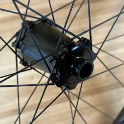 Race Face Next R 31 Carbon Vorderrad VR 29" Boost Schwarz 22 Race Face Next R 31 Carbon Vorderrad VR 29" Boost Schwarz -Neatflow Verkäufe IMG 9235 abaaf29e fd0b 4ead b8a0 9483ea5e55b1