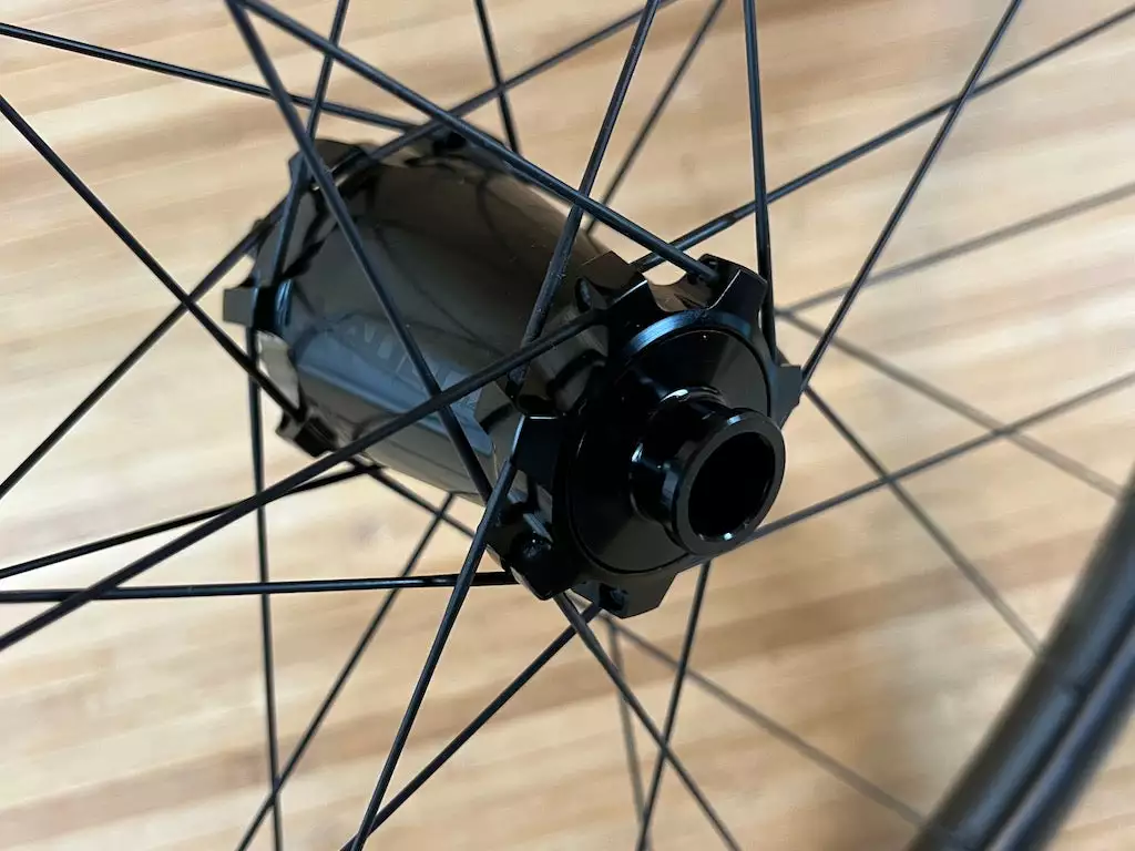 Race Face Next R 31 Carbon Vorderrad VR 29" Boost Schwarz 10 Race Face Next R 31 Carbon Vorderrad VR 29" Boost Schwarz – Bild 8