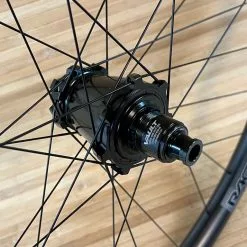 Race Face Next R 31 Carbon Hinterrad HR 29" Boost Schwarz -Neatflow Verkäufe IMG 9247