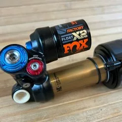 Fox Float X2 Factory 2-POS 2021 200x51mm Dämfper -Neatflow Verkäufe IMG 9247 f36c2a14 92bb 4016 b747 7fa0af095d5a
