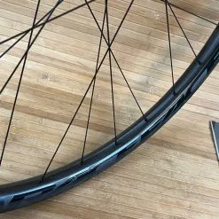 Race Face Next R 31 Carbon Hinterrad HR 29" Boost Schwarz -Neatflow Verkäufe IMG 9251