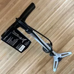 Crankbrothers Sterling Standpumpe / Pumpe -Neatflow Verkäufe IMG 9403