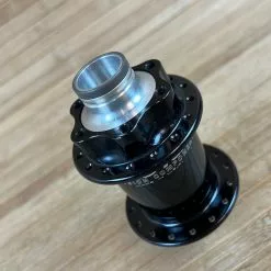 Chris-king Chris King ISO Disc Nabe VR 110 X 20mm 32 Loch Black -Neatflow Verkäufe IMG 9561 afee2288 72bf 497c 9608 5ff27ce30c8c