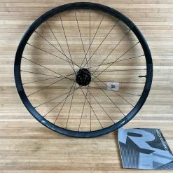 Race Face Aeffect R 30 Vorderrad VR 27,5" Boost Schwarz