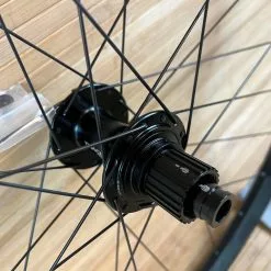 Race Face Aeffect R 30 Hinterrad HR 29" Boost Schwarz Microspline -Neatflow Verkäufe IMG 9689 77b6c58b 9922 4682 97f5 a4bd835de067